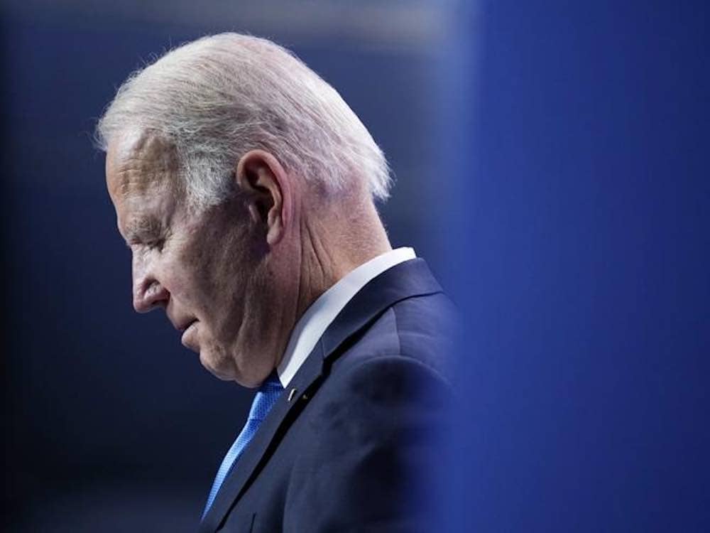 Joe Biden, momenti imbarazzanti ducchessa