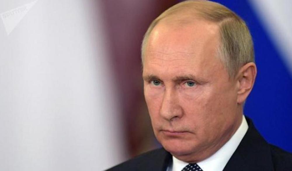 Vladimir Putin furioso ripari